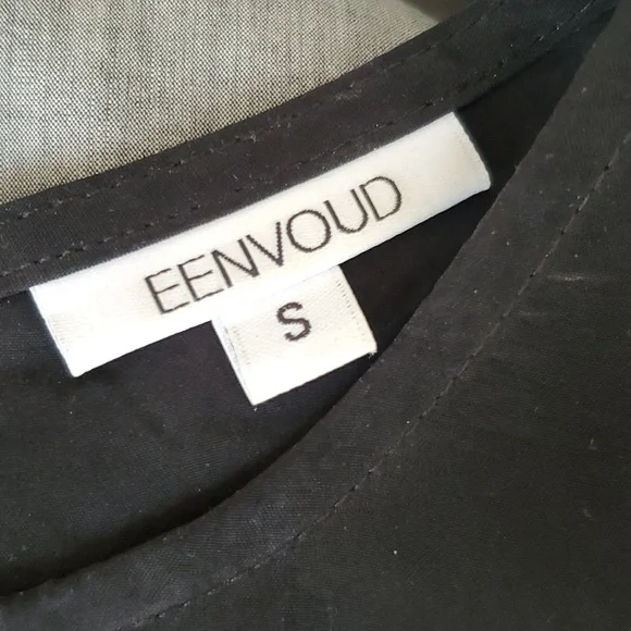 Eenvoud Black Sleeveless Top with mesh - Picture 3 of 6